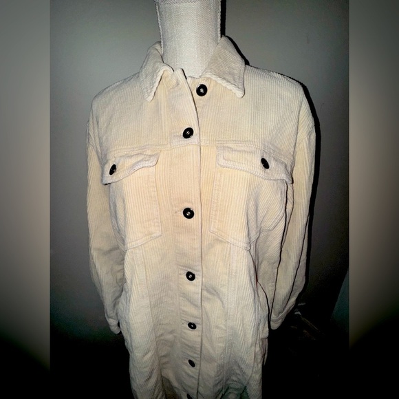GeeGee Cream Corduroy Button-Up shirt/Jacket dress.  Size M  VGUC - Picture 2 of 12